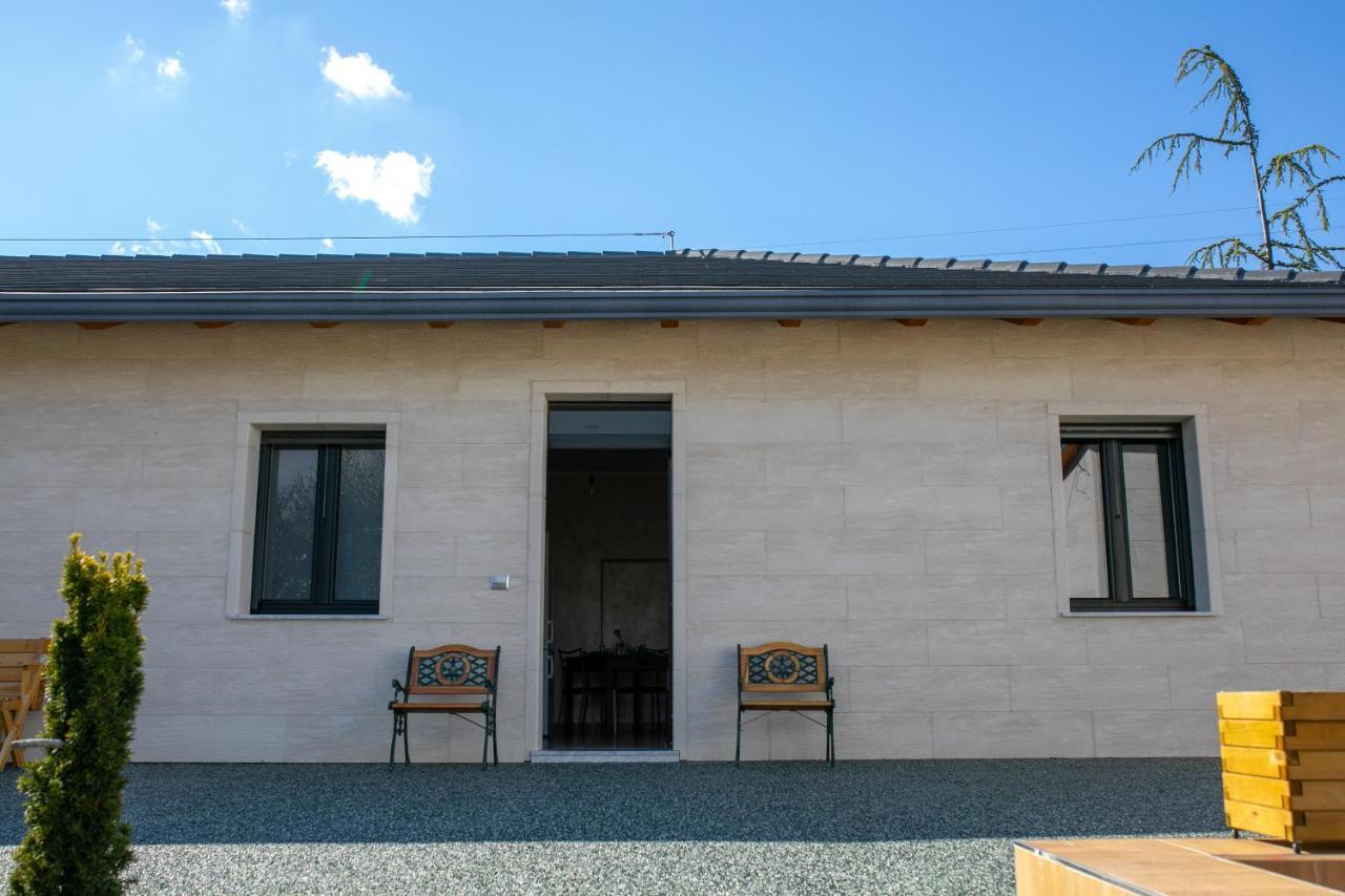 Casa Dolce Casa - Rose Blu Villa อาเรียโน อีร์ปิโน ภายนอก รูปภาพ
